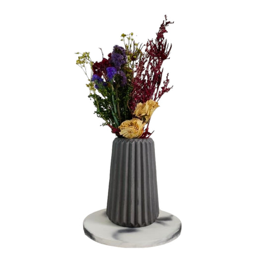 Florero Adamaris en cemento 15x7 cm Oscuro