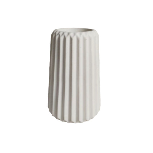 Florero Adamaris en cemento 15x7 cm Blanco