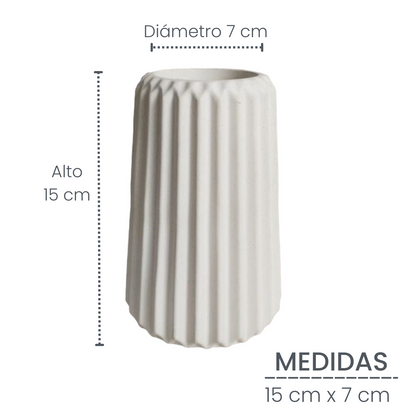 Florero Adamaris en cemento 15x7 cm Blanco